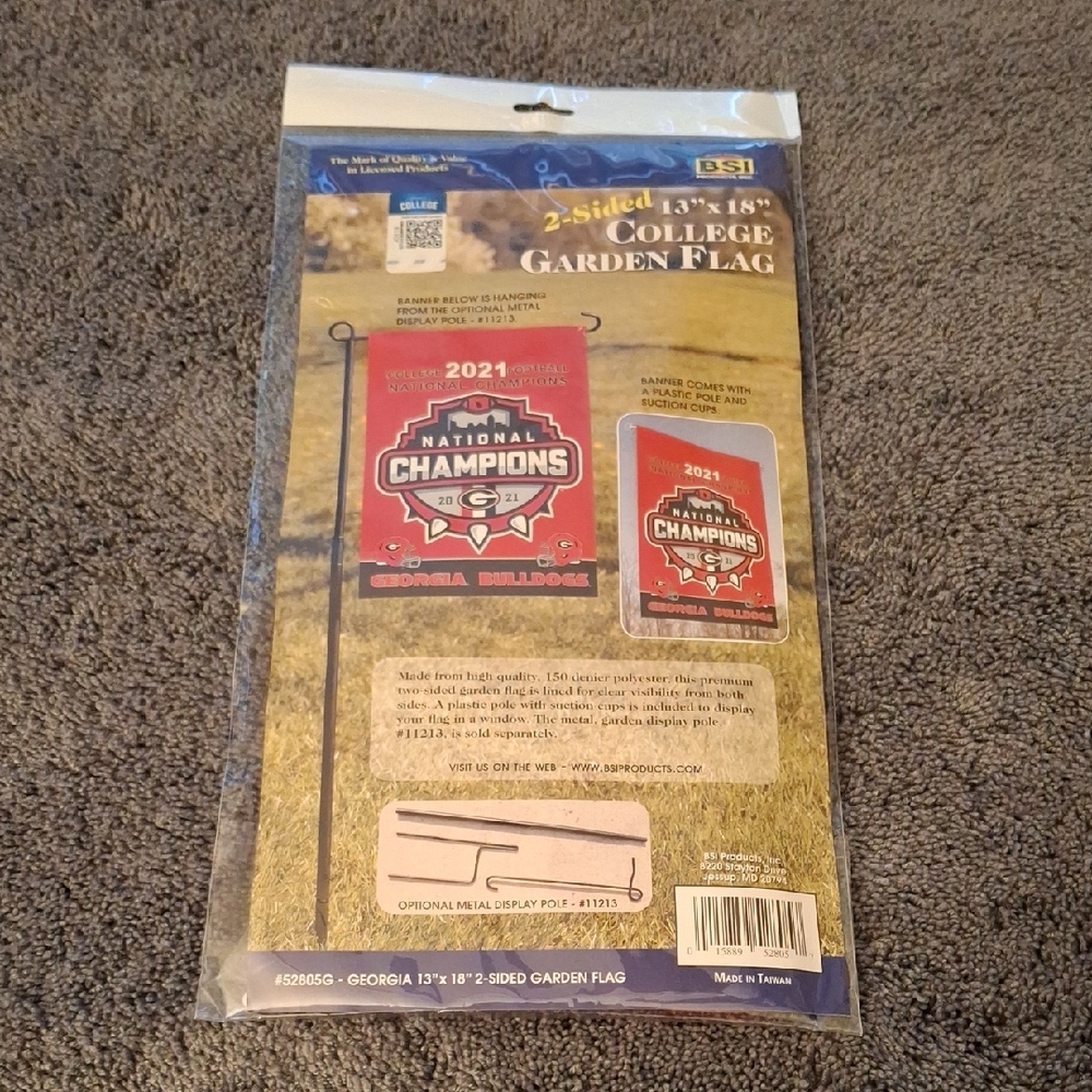 Georgia Bulldogs 2-Sided College Garden Flag - Red